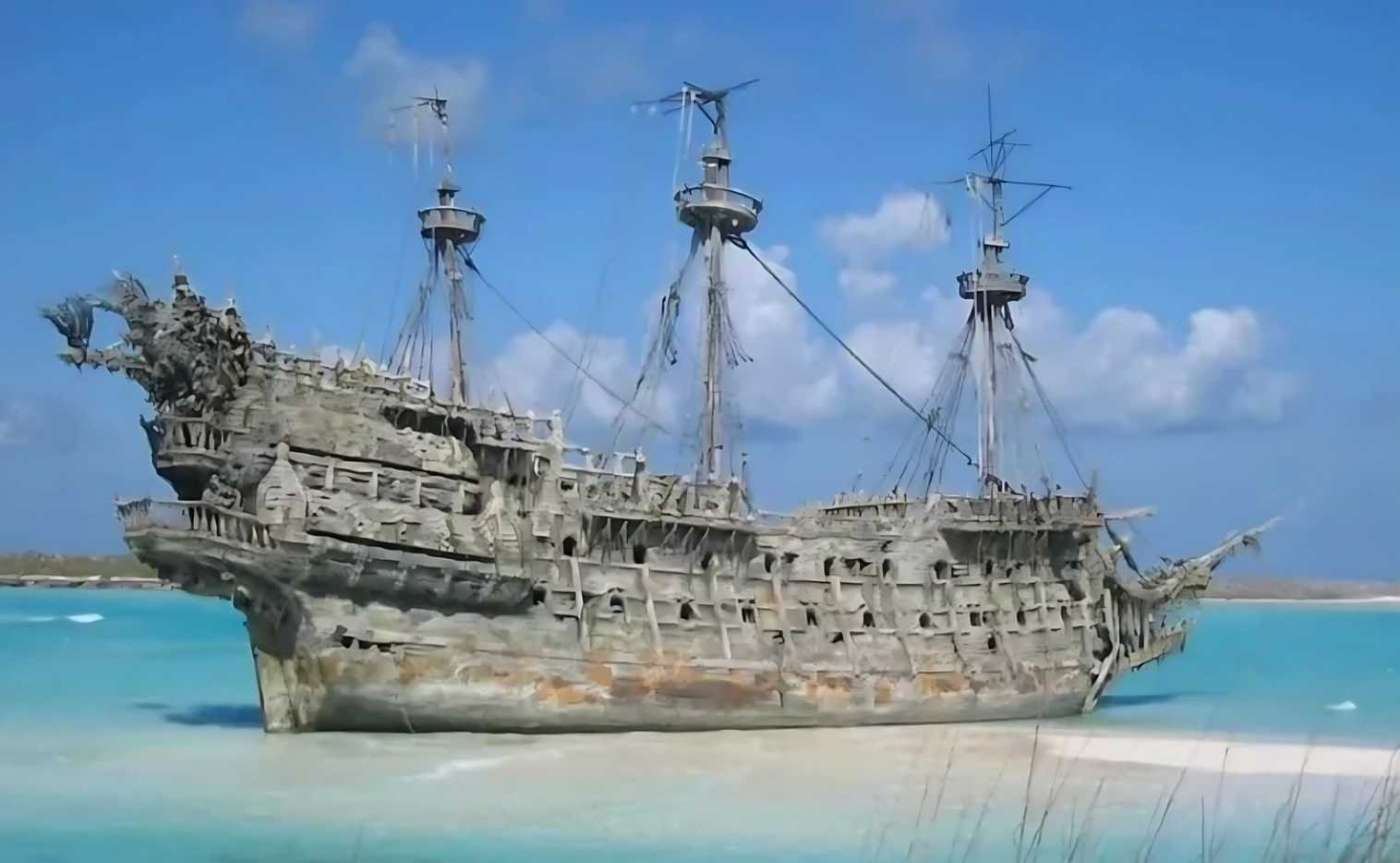 Ghost Ship from the 1700s Washed Ashore