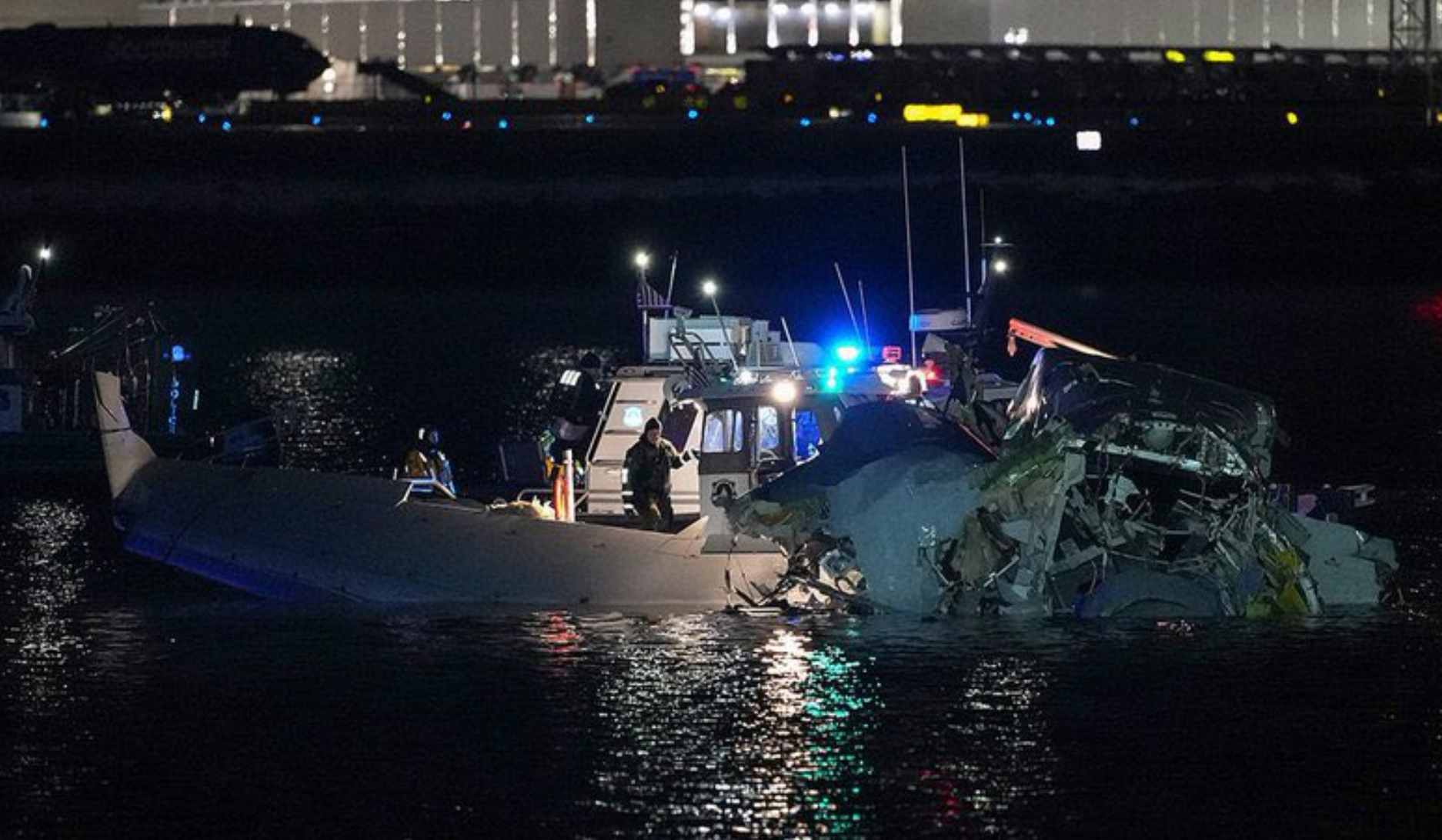 American Airlines Plane Collides with Army Helicopter Near Reagan National